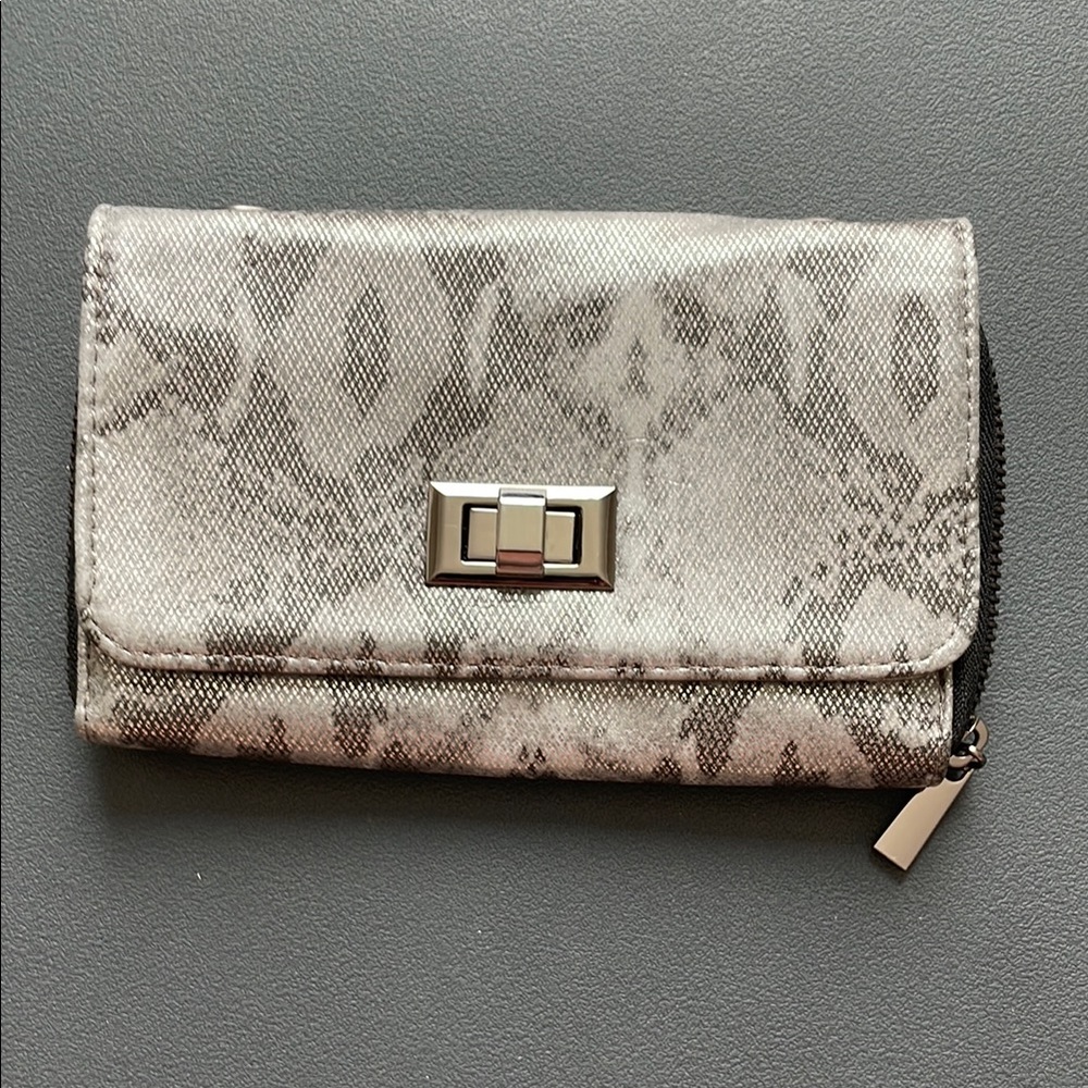Elegant Snake Print Wallet